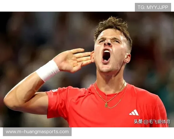 门希克迈阿密夺冠后排名飙升，硬地赛季受期待