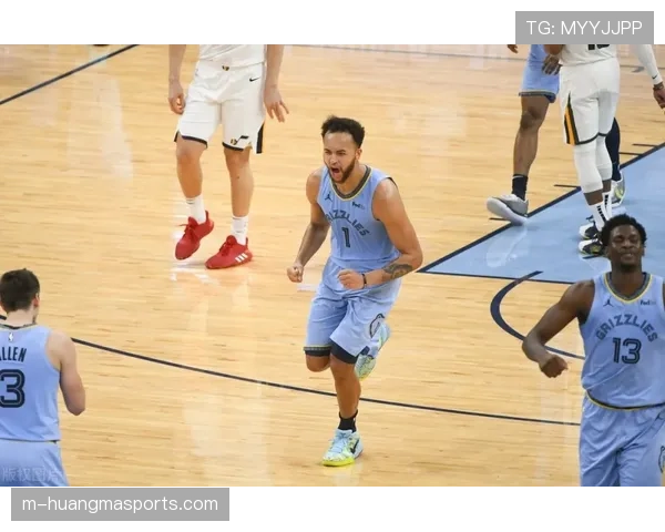 狂热助理教练贾纽厄里谈防守训练：平衡区域与盯人是现代篮球关键